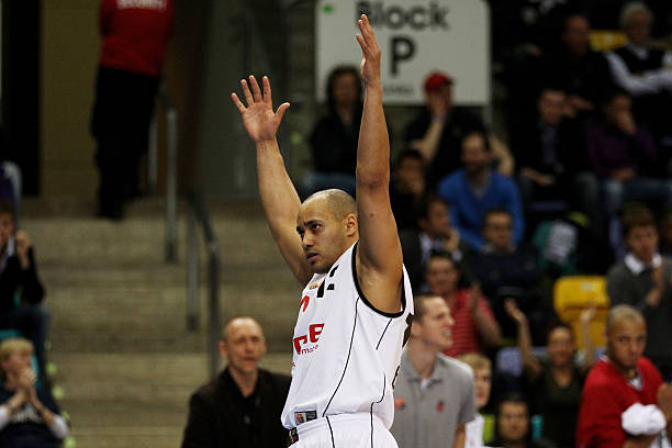 赛发生了什 赛发生了什