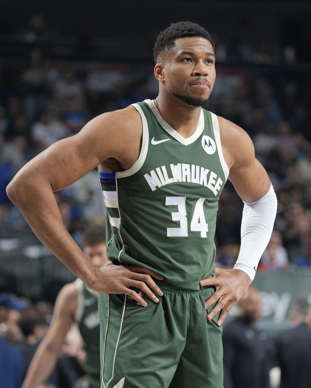 莱奥再度扮 莱奥再度扮